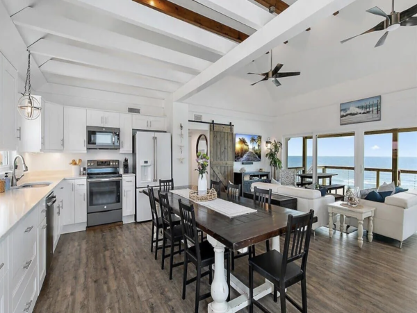 Beachfront Lovely Five Bedroom St. Augustine Pool Home