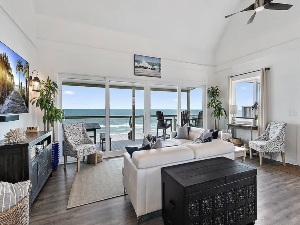 Beachfront Lovely Five Bedroom St. Augustine Pool Home