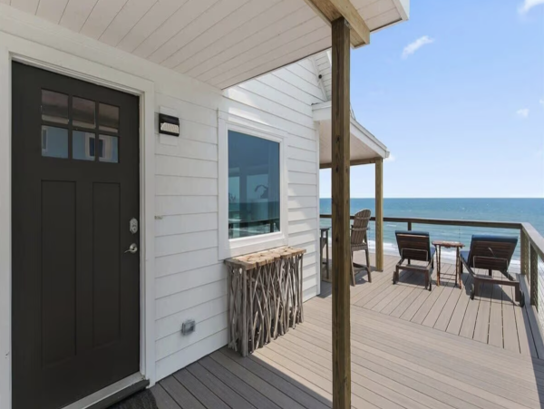 Beachfront Lovely Five Bedroom St. Augustine Pool Home