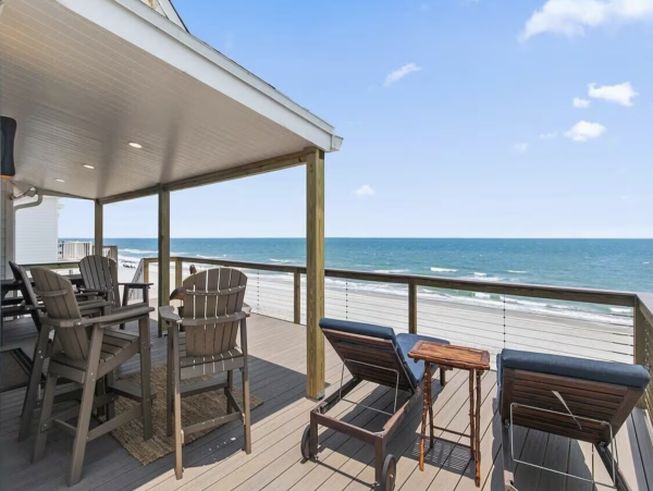 Beachfront Lovely Five Bedroom St. Augustine Pool Home
