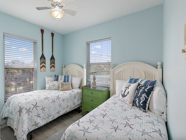 Beachfront Lovely Five Bedroom St. Augustine Pool Home