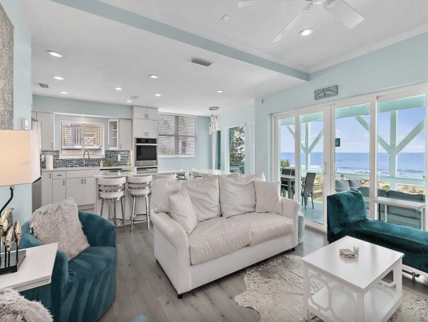 Beachfront Lovely Five Bedroom St. Augustine Pool Home