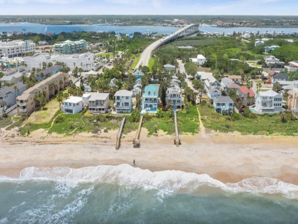Beachfront Lovely Five Bedroom St. Augustine Pool Home
