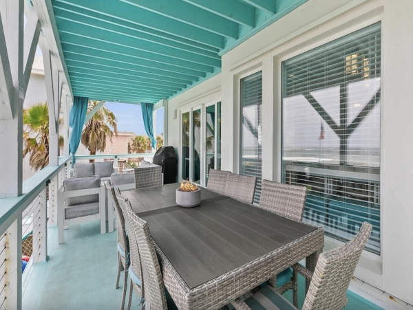 Beachfront Lovely Five Bedroom St. Augustine Pool Home