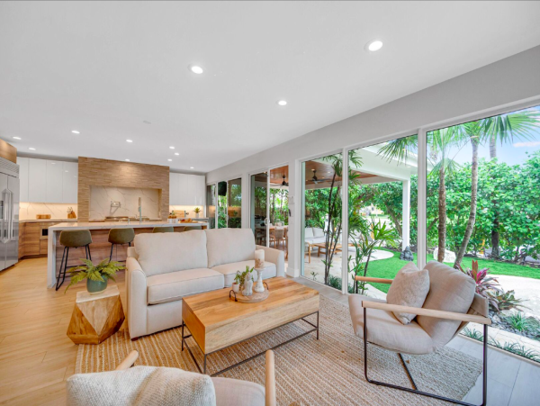 Waterfront Retreat in Fort Lauderdale with Heated Pool and Hot Tub