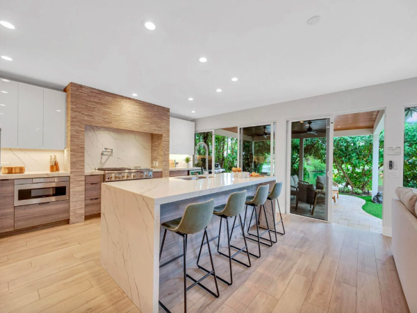 Waterfront Retreat in Fort Lauderdale with Heated Pool and Hot Tub