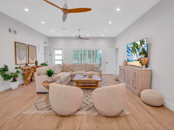 Waterfront Retreat in Fort Lauderdale with Heated Pool and Hot Tub