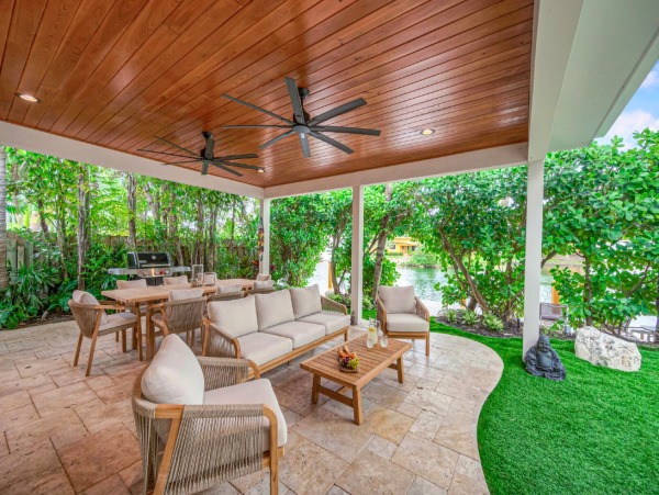 Waterfront Retreat in Fort Lauderdale with Heated Pool and Hot Tub