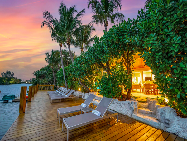 Waterfront Retreat in Fort Lauderdale with Heated Pool and Hot Tub