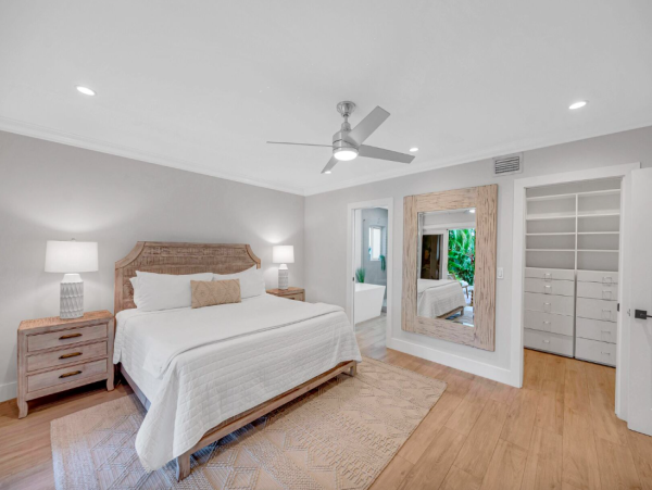 Waterfront Retreat in Fort Lauderdale with Heated Pool and Hot Tub