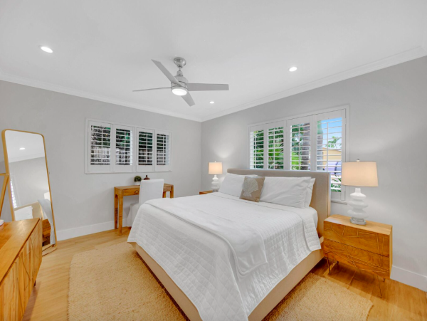 Waterfront Retreat in Fort Lauderdale with Heated Pool and Hot Tub