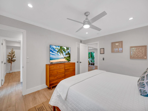 Waterfront Retreat in Fort Lauderdale with Heated Pool and Hot Tub