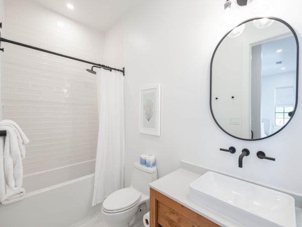 Key West Luxury Vacation Rentals - Waterfront Homes with Marina Access