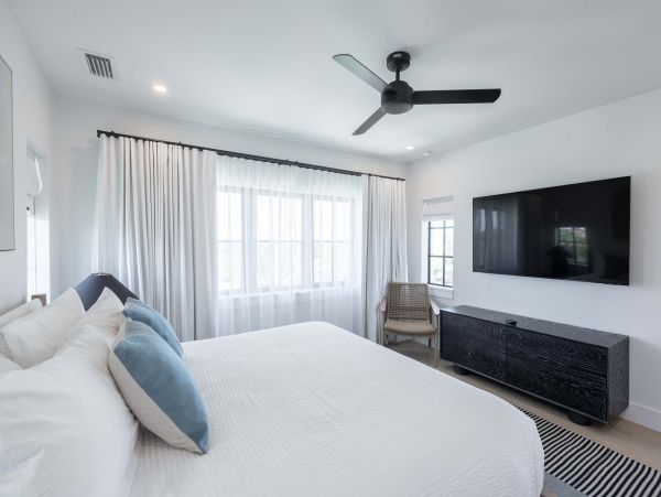 Key West Luxury Vacation Rentals - Waterfront Homes with Marina Access