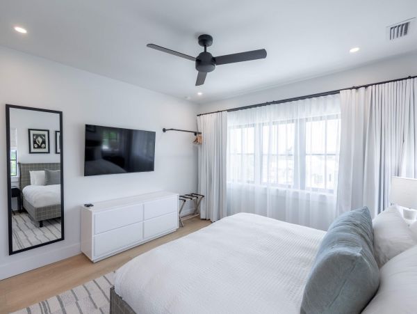 Key West Luxury Vacation Rentals - Waterfront Homes with Marina Access