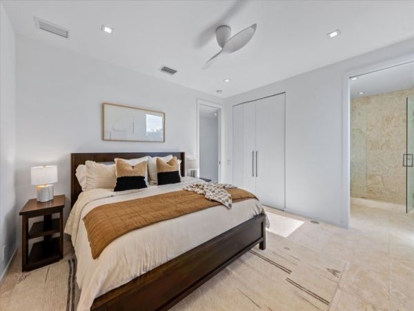 North Anna Maria Three Bedroom Luxurious Geatway Bay Beachfront