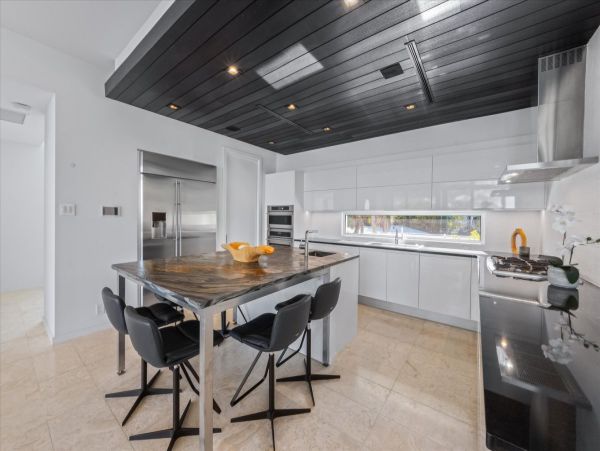 North Anna Maria Three Bedroom Luxurious Geatway Bay Beachfront