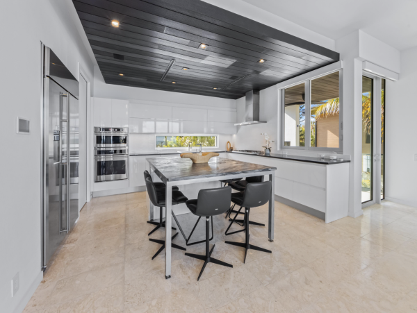 North Anna Maria Three Bedroom Luxurious Geatway Bay Beachfront