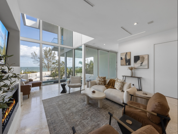 North Anna Maria Three Bedroom Luxurious Geatway Bay Beachfront