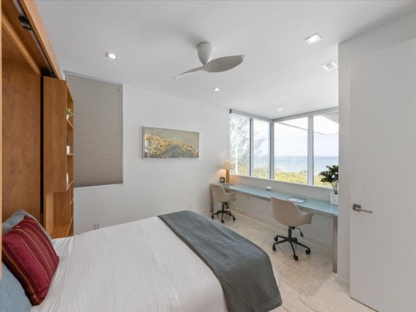 North Anna Maria Three Bedroom Luxurious Geatway Bay Beachfront
