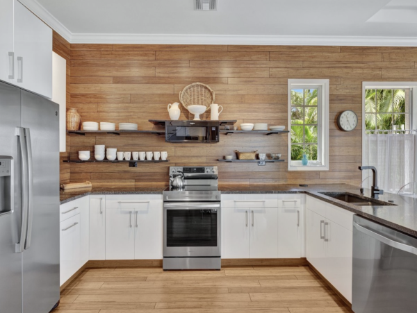 Old Naples Luxury Vacation Rental | Family Beach Retreat with Guest House