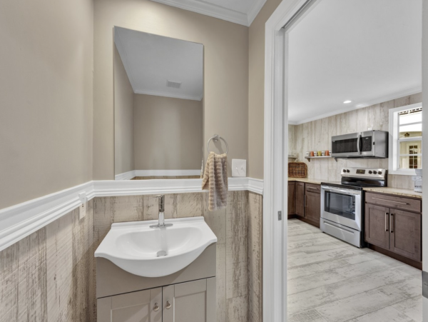 Old Naples Luxury Vacation Rental | Family Beach Retreat with Guest House