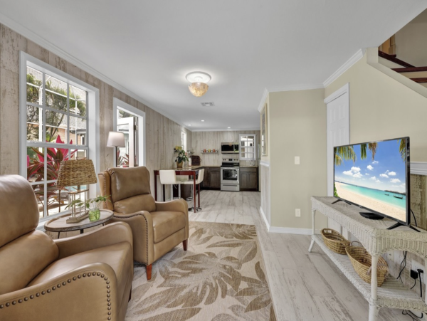 Old Naples Luxury Vacation Rental | Family Beach Retreat with Guest House