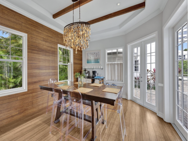 Old Naples Luxury Vacation Rental | Family Beach Retreat with Guest House