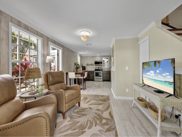 Old Naples Luxury Vacation Rental | Family Beach Retreat with Guest House