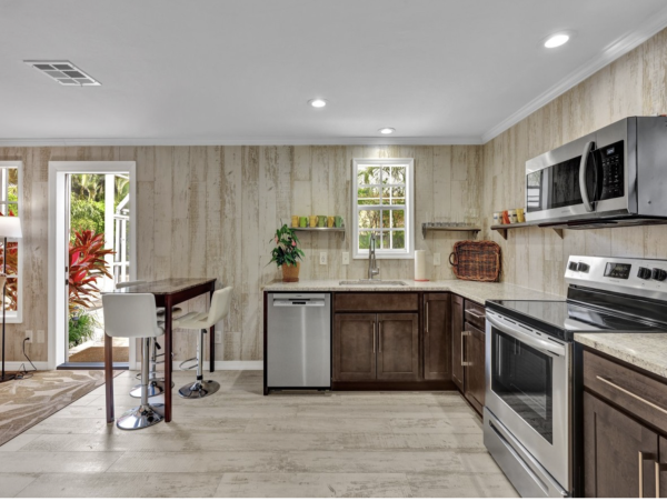 Old Naples Luxury Vacation Rental | Family Beach Retreat with Guest House