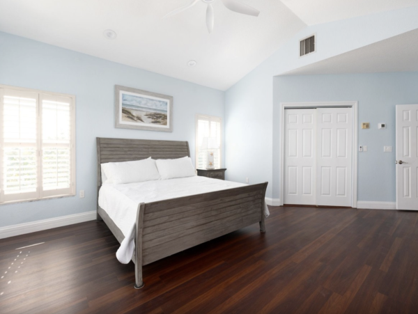 Intracoastal Waterfront Vacation Rental with Pool & Spa Treasure Island Luxury Home