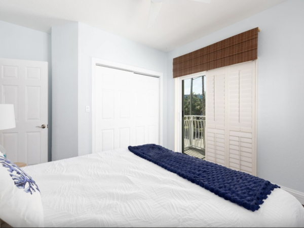 Intracoastal Waterfront Vacation Rental with Pool & Spa Treasure Island Luxury Home
