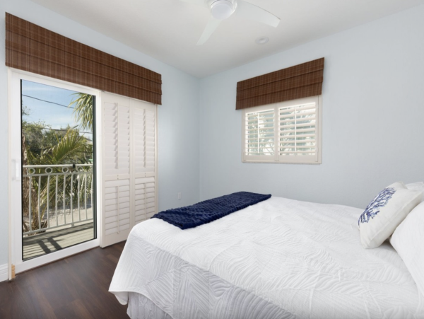 Intracoastal Waterfront Vacation Rental with Pool & Spa Treasure Island Luxury Home