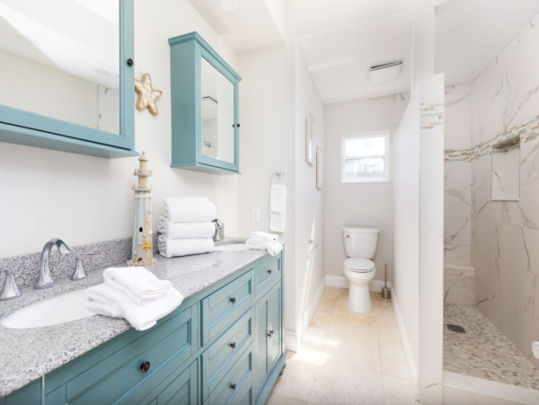 Intracoastal Waterfront Vacation Rental with Pool & Spa Treasure Island Luxury Home