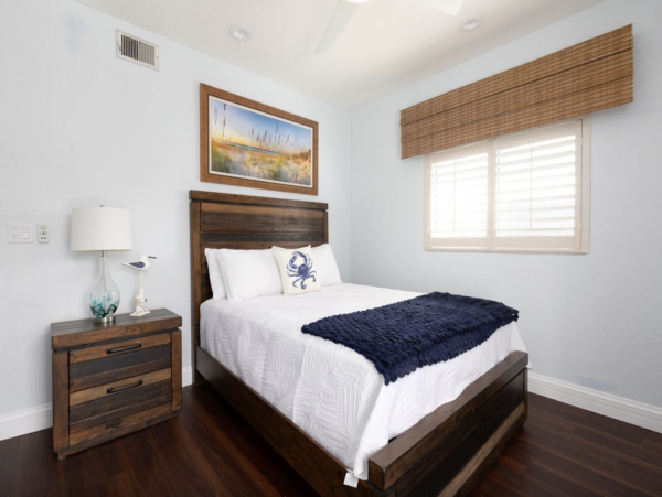 Intracoastal Waterfront Vacation Rental with Pool & Spa Treasure Island Luxury Home