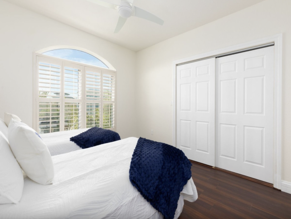 Intracoastal Waterfront Vacation Rental with Pool & Spa Treasure Island Luxury Home