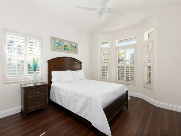 Intracoastal Waterfront Vacation Rental with Pool & Spa Treasure Island Luxury Home