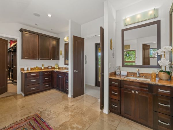 Luxury Three-Bedroom Home with Private Pool, Gourmet Kitchen, & Resort Amenities