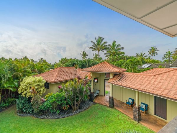 Luxury Three-Bedroom Home with Private Pool, Gourmet Kitchen, & Resort Amenities