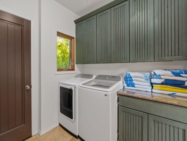 Luxury Three-Bedroom Home with Private Pool, Gourmet Kitchen, & Resort Amenities