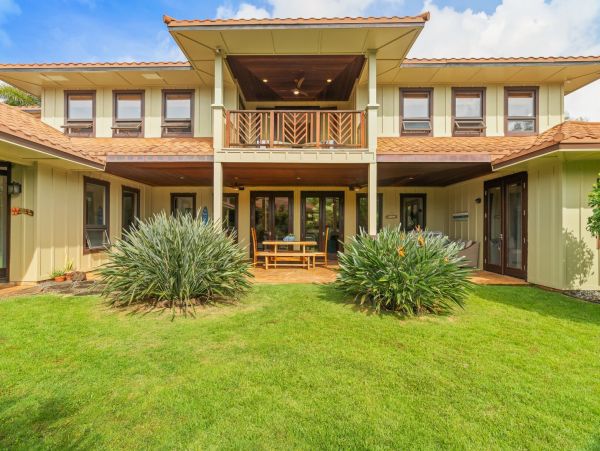 Luxury Three-Bedroom Home with Private Pool, Gourmet Kitchen, & Resort Amenities