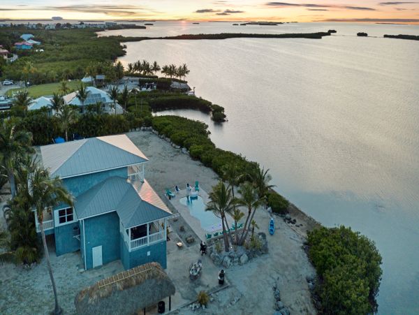 Big Coppitt Key Waterfront Home With Private Pool