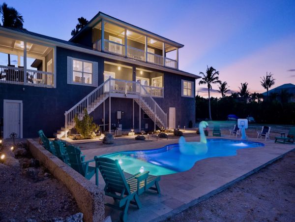 Big Coppitt Key Waterfront Home With Private Pool