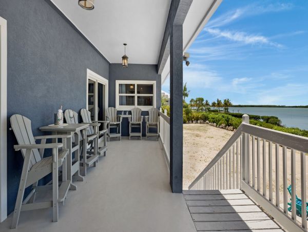 Big Coppitt Key Waterfront Home With Private Pool