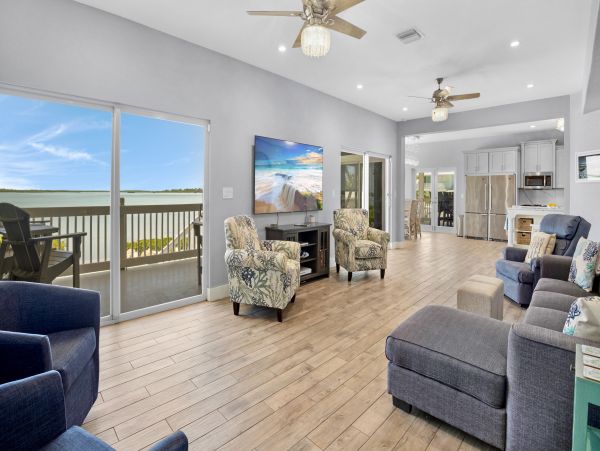 Big Coppitt Key Waterfront Home With Private Pool