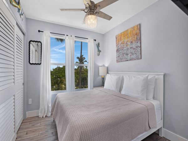 Big Coppitt Key Waterfront Home With Private Pool