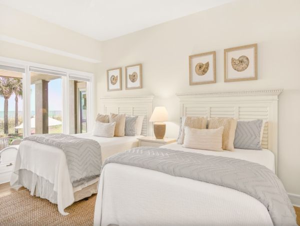 Six Bedroom Oceanfront Vacation Rental - Luxury Hilton Head Island Estate