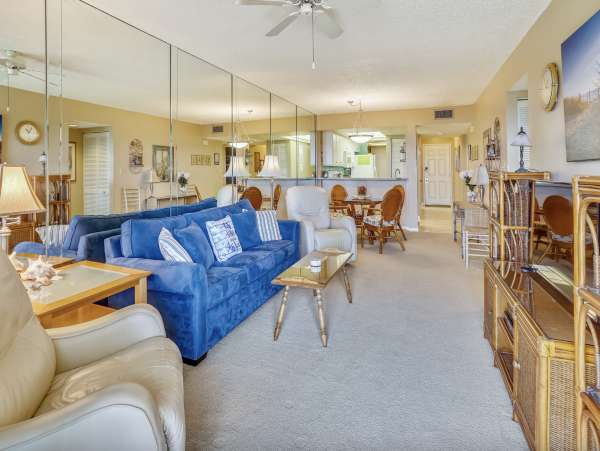 St Petersburg Beachfront Condo Rental Gulf Front Vacation Rental with Balcony - additional view, photo 3