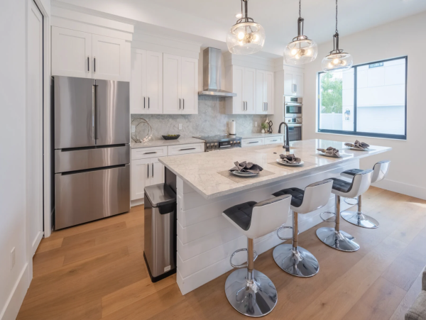 Luxury Sarasota Vacation Home with Pool & Guest House