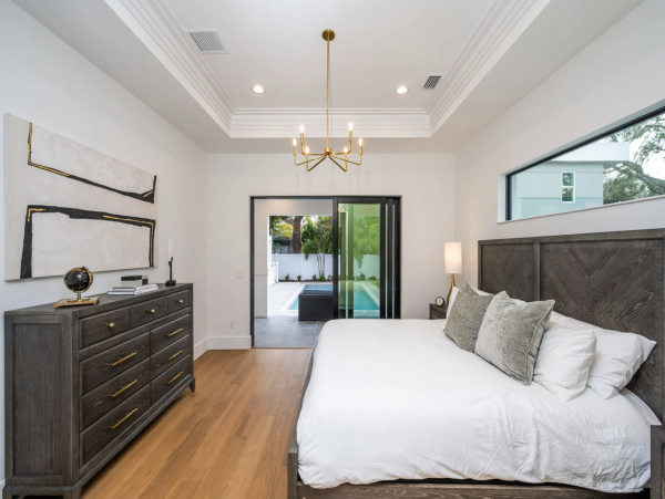 Luxury Sarasota Vacation Home with Pool & Guest House